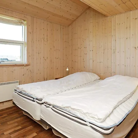 9 Person In Hirtshals-by Traum * Hirtshals
